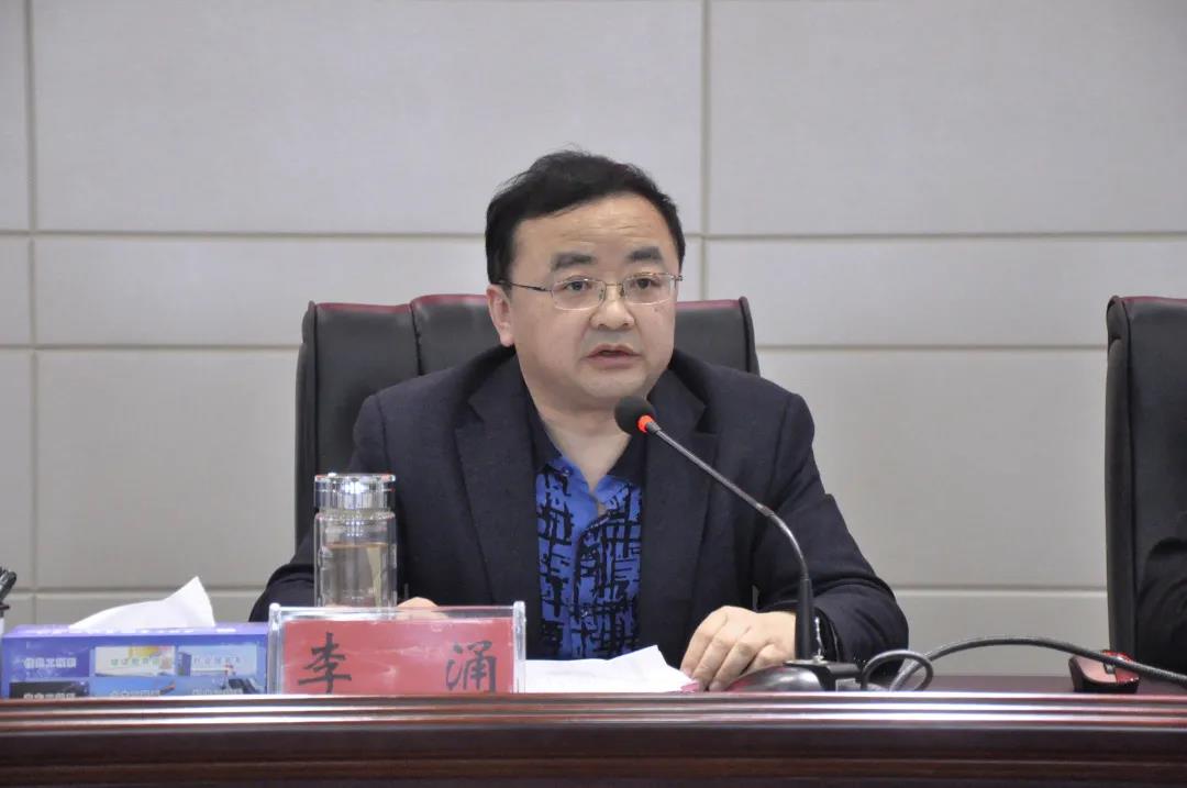 中共畢節(jié)工業(yè)職業(yè)技術(shù)學(xué)院委員會組織召開黨史學(xué)習(xí)教育動員大會暨“牢記殷切囑托、忠誠 干凈擔(dān)當(dāng)、喜迎建黨百年”專題教育啟動會